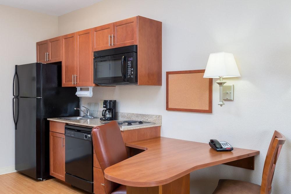 Candlewood Suites Apex Raleigh Area By Ihg Bagian luar foto